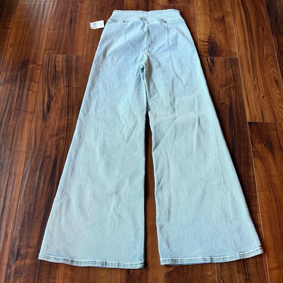 Driftwood Light Wash Denim Wide Leg Jeans Womens Small NWT DW-P42984A - Picture 4 of 7